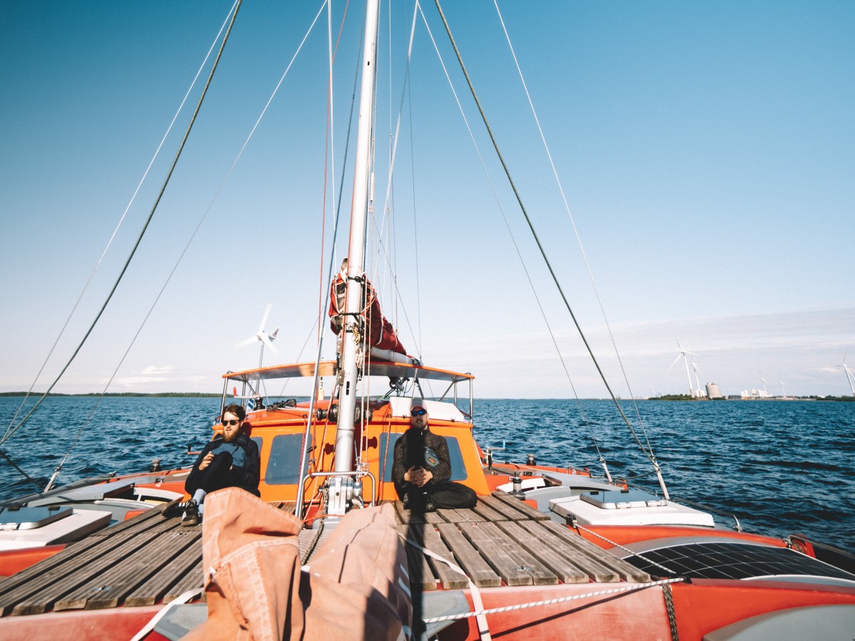 Exploring Hidden Life of the Baltic Sea: Notes from onboard Sailing Vessel&nbsp;Godzilla